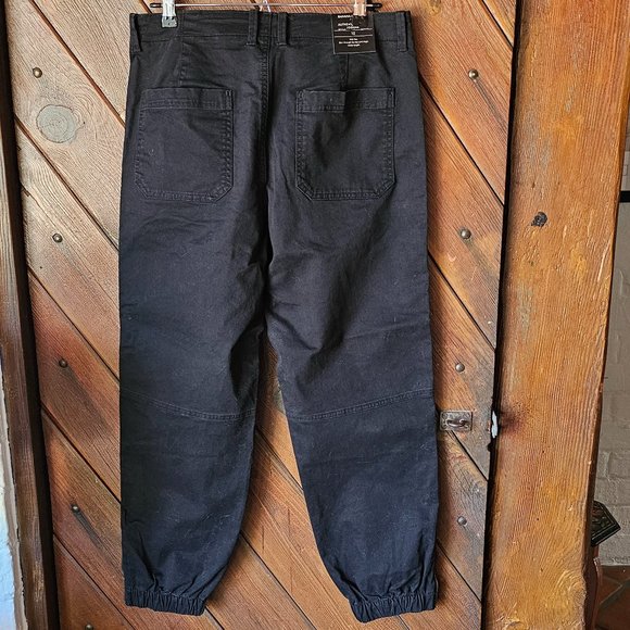 NWT Banana Republic Factory black chino jogger, size 10 - Picture 3 of 7